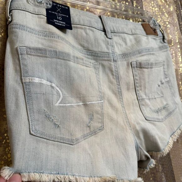 American Eagle High Rise Shortie Light Wash Lace Pocket Stretch Shorts 10 NWT - Picture 9 of 11